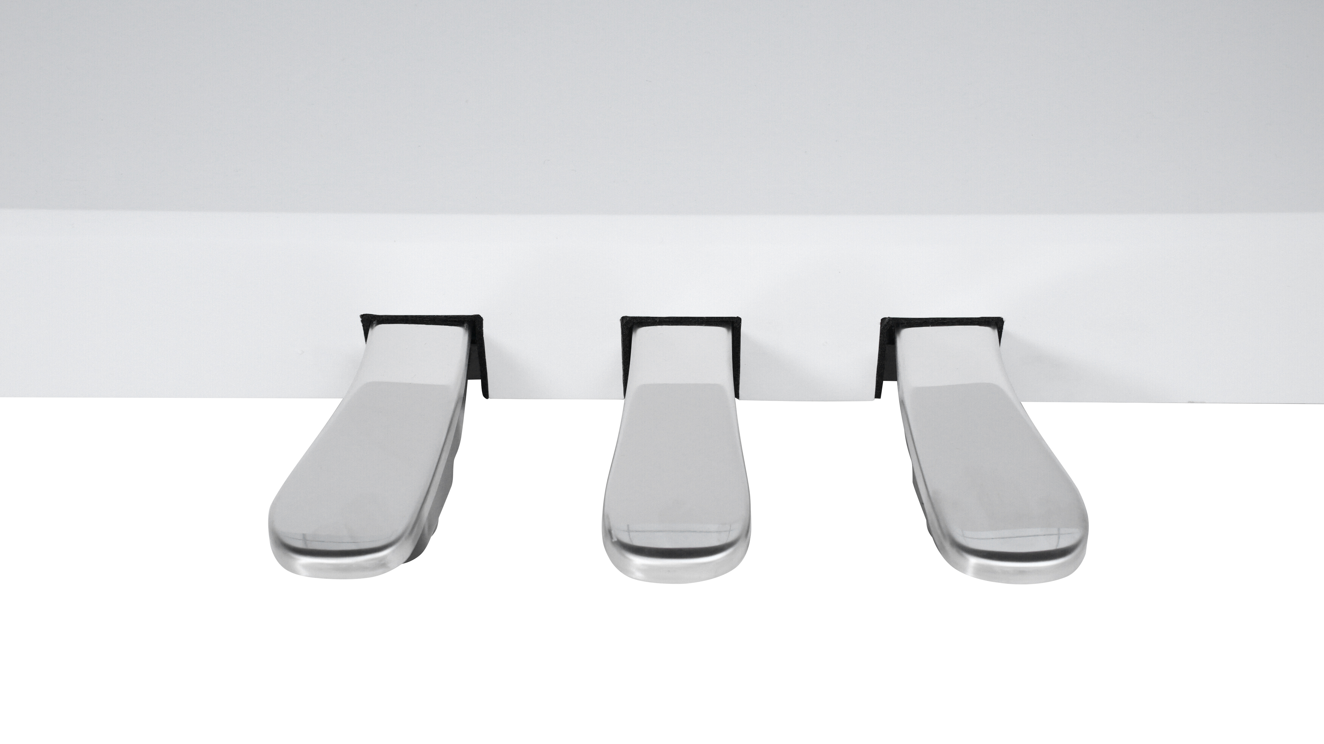 Piano Asahi A202WH (màu trắng)