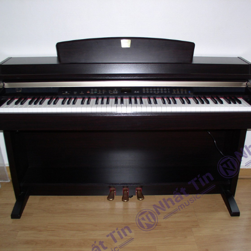 Đàn piano điện Yamaha CLP240