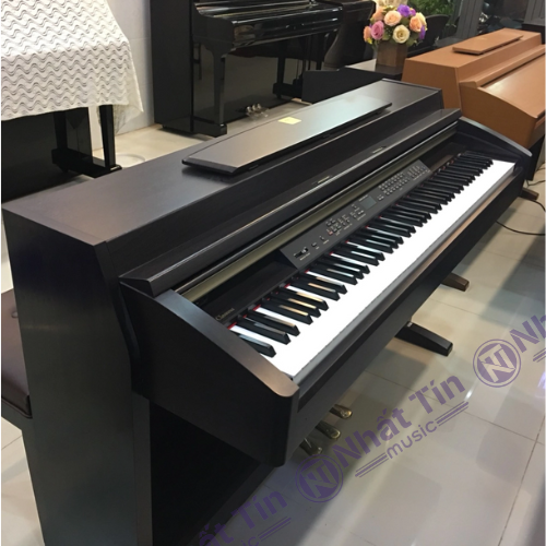 Đàn piano điện Yamaha CLP240
