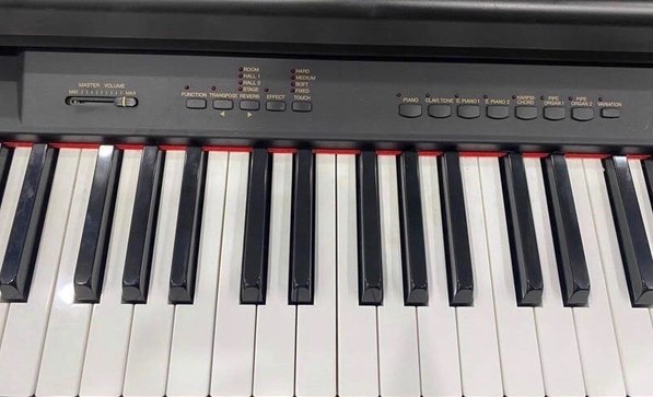 Piano điện Yamaha CLP411