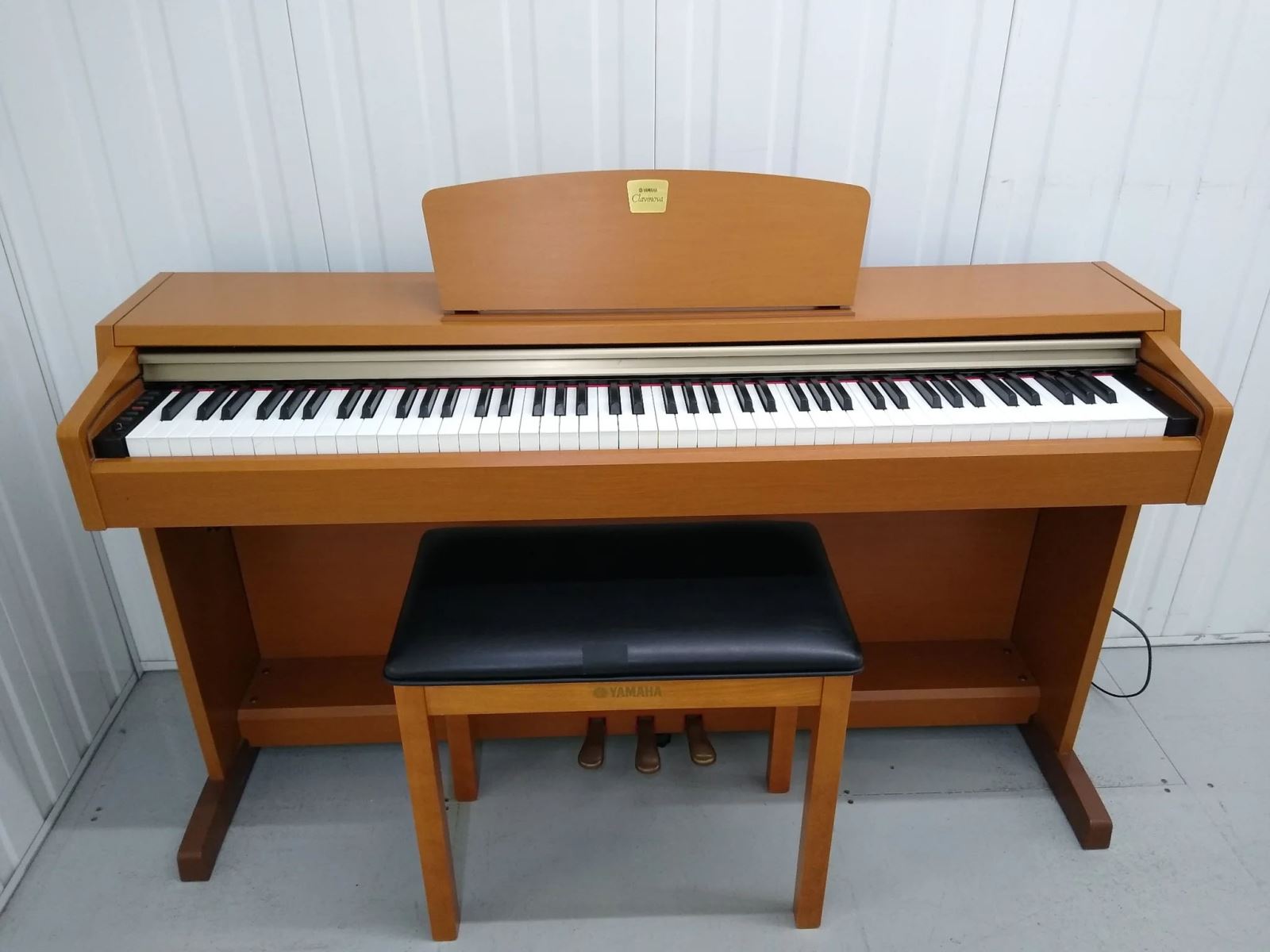 Piano điện Yamaha CLP220