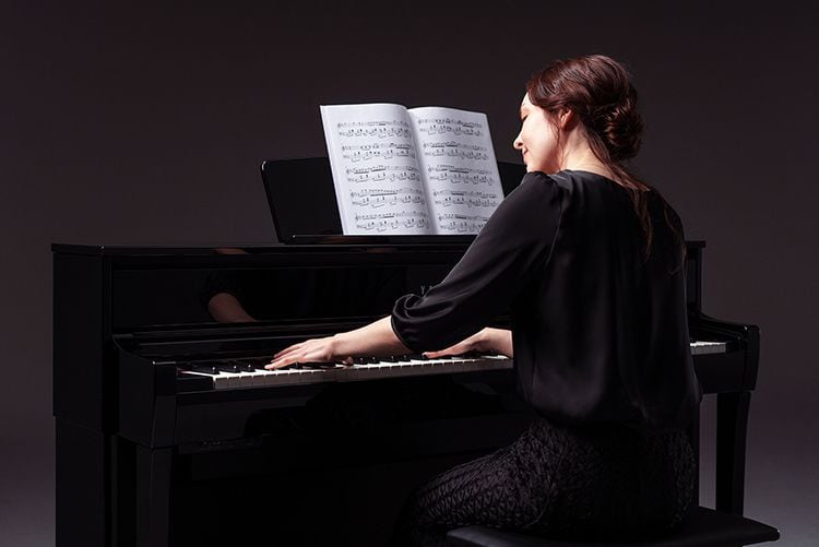 Piano điện Yamaha CLP735
