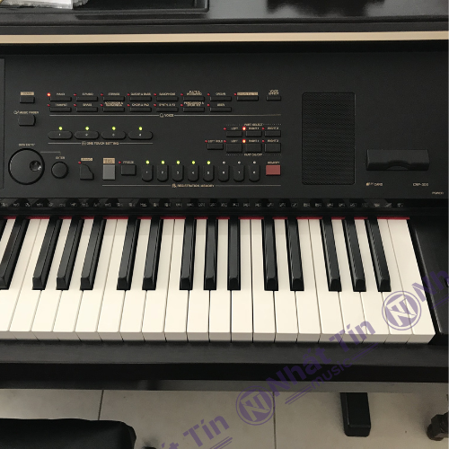 Đàn piano điện Yamaha CVP305