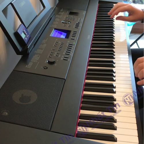 Đàn piano điện Yamaha DGX 660