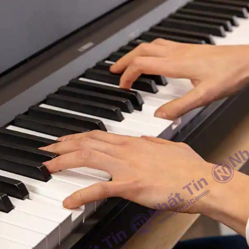 Đàn piano điện Yamaha P143