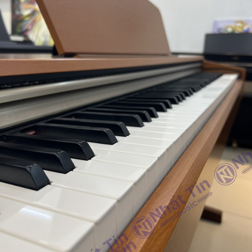 Đàn piano điện Yamaha YDP151