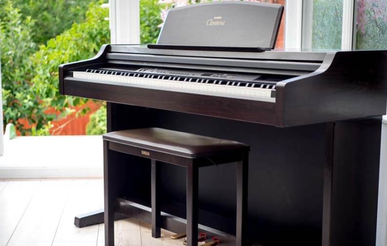 Piano điện Yamaha CLP840