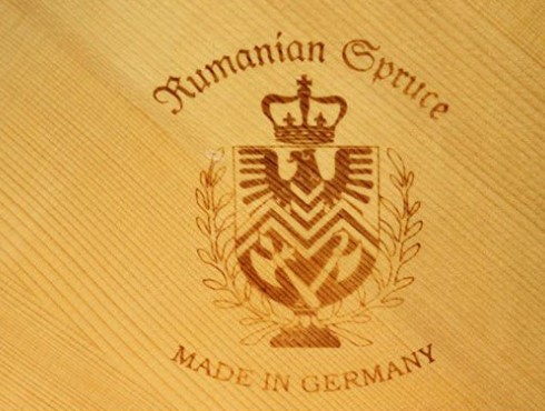 Đàn piano Upright Apollo A133W