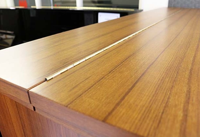 Đàn piano Upright Apollo A360 