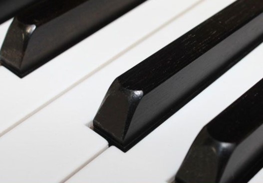 Đàn piano Upright Apollo MU600