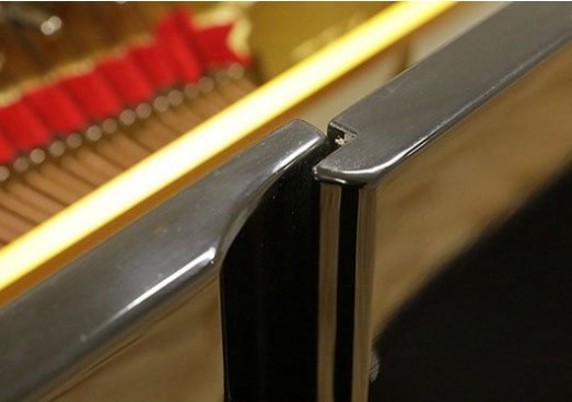Đàn piano Upright Apollo RU385E