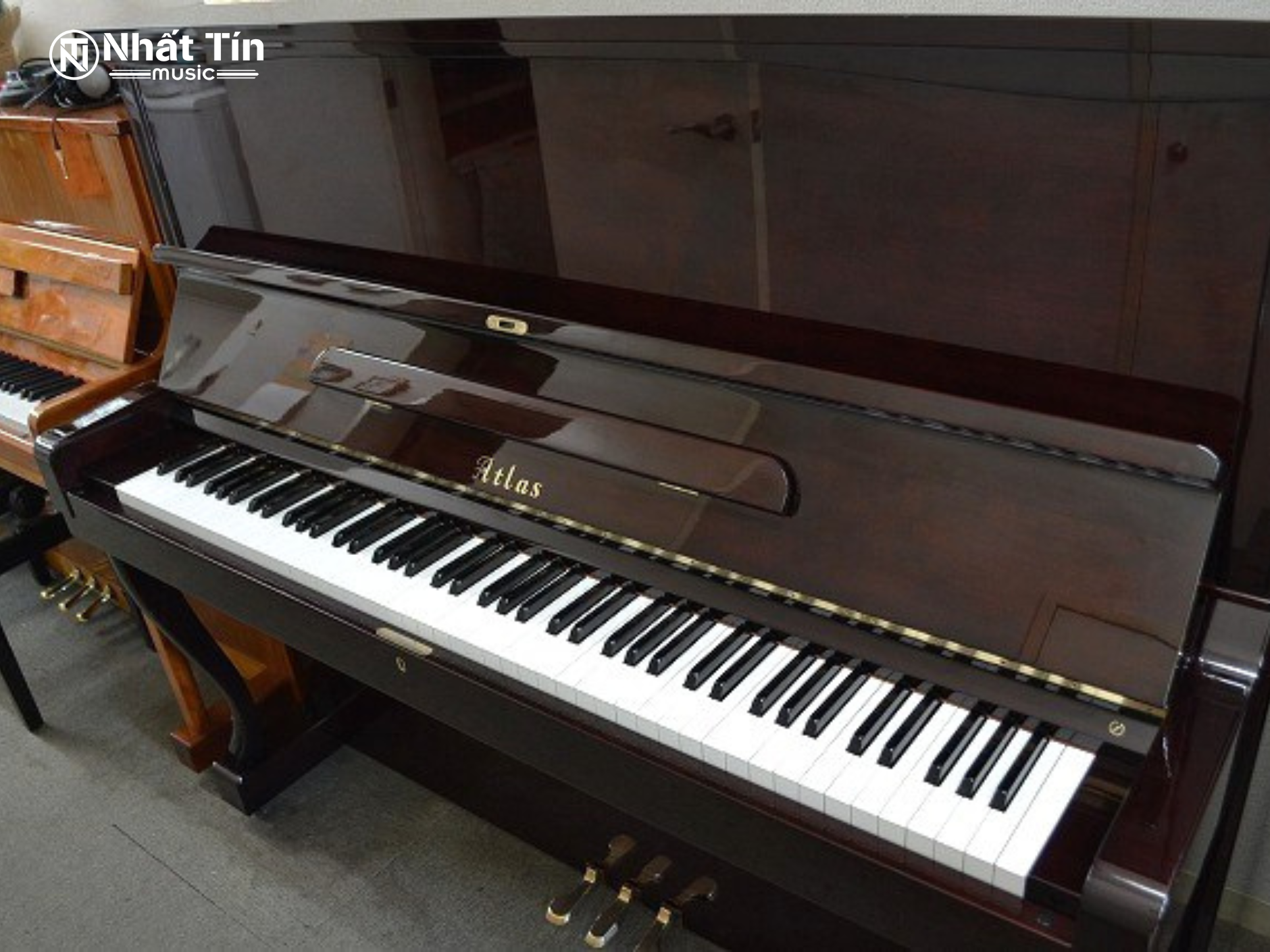 Piano-upright-Atlas-NA202