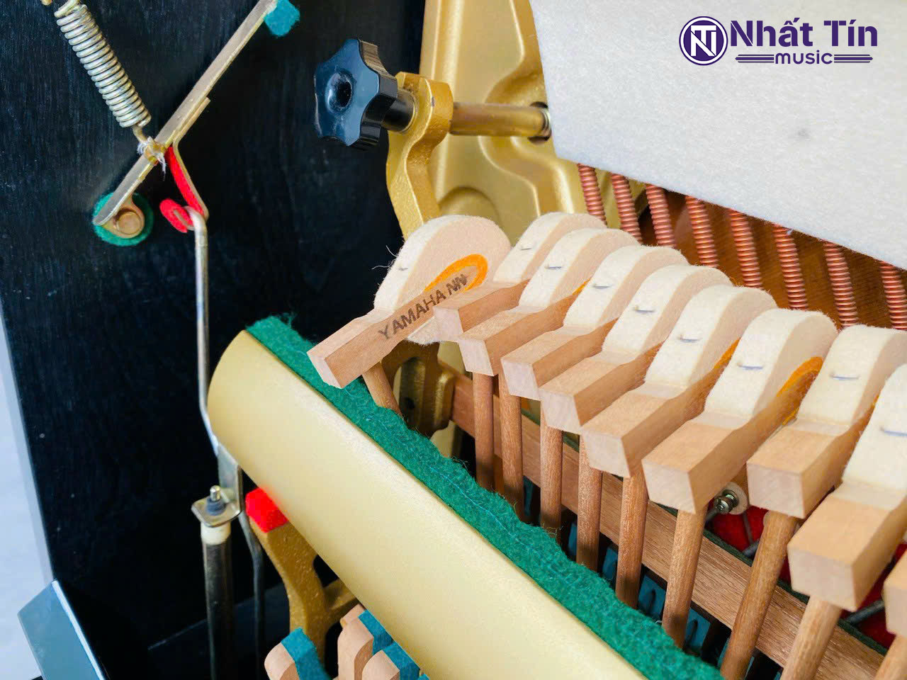 Đàn piano YamahaU30BL