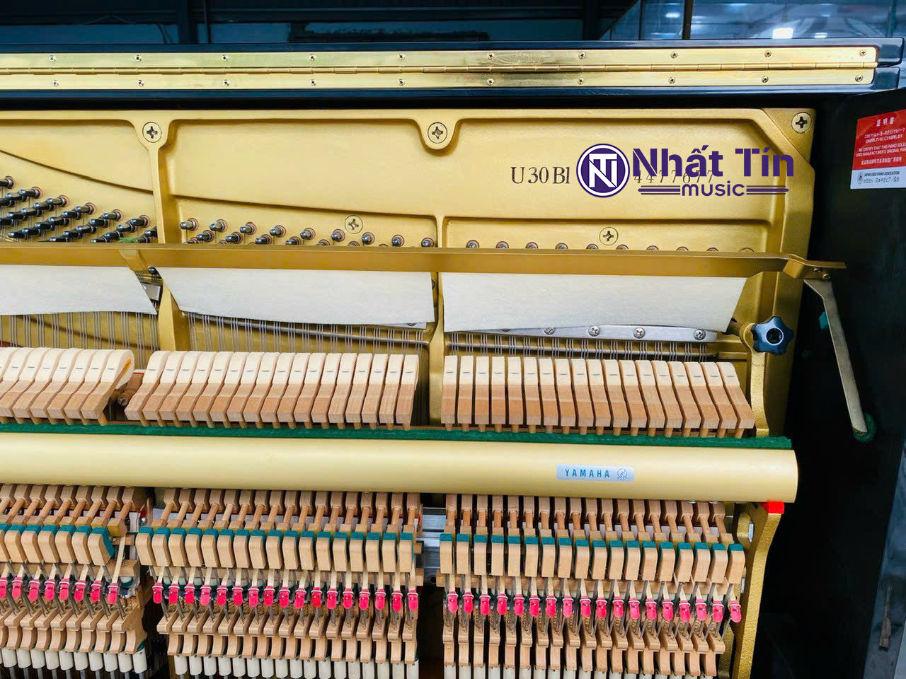 Đàn piano YamahaU30BL