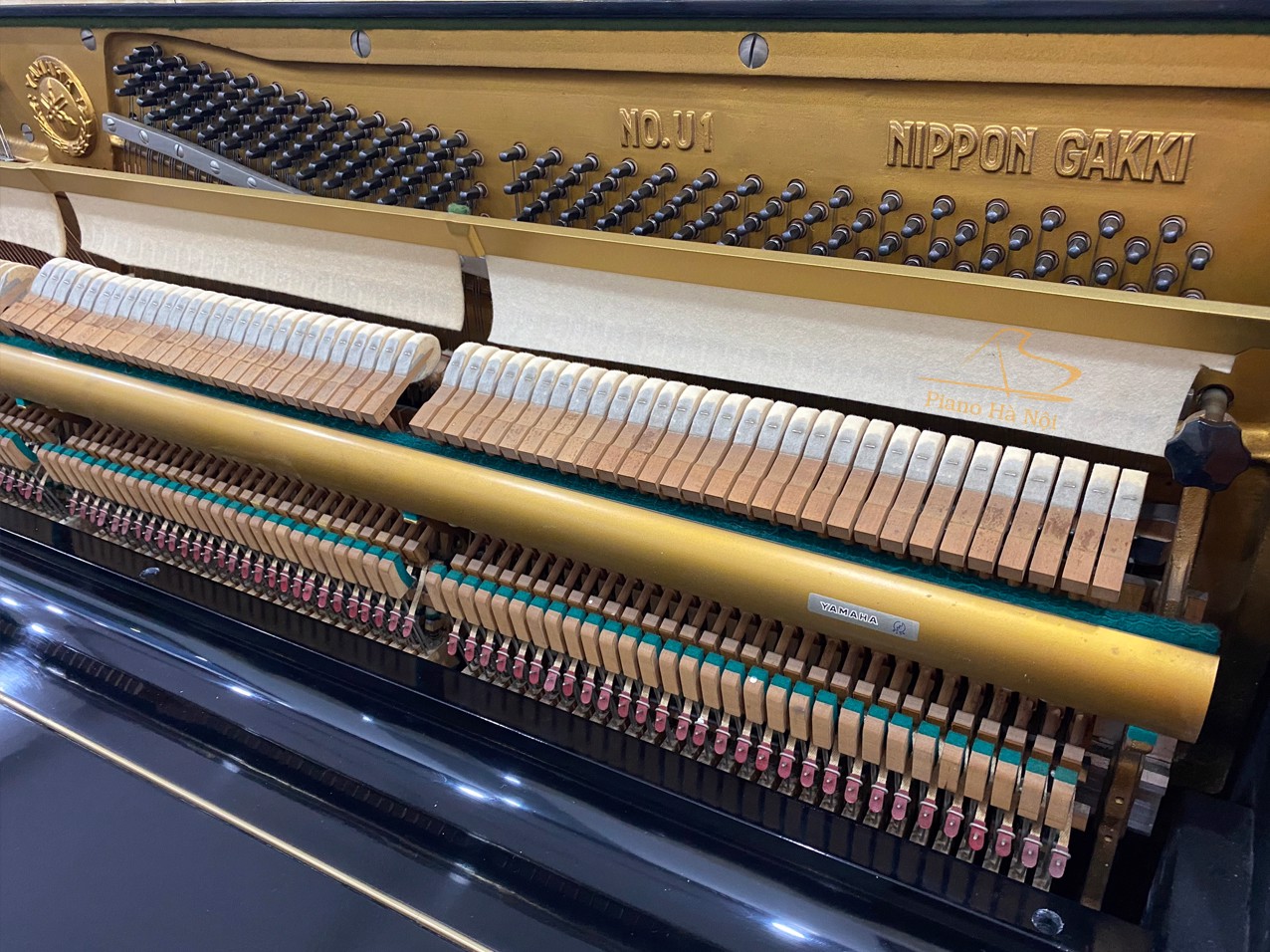 Đàn piano upright Yamaha U1E