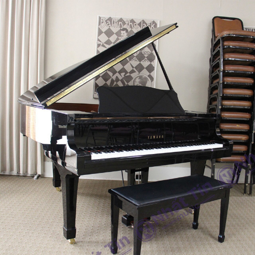 Đàn Grand Piano Yamaha C2