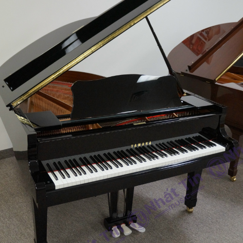 Đàn Grand Piano Yamaha C2