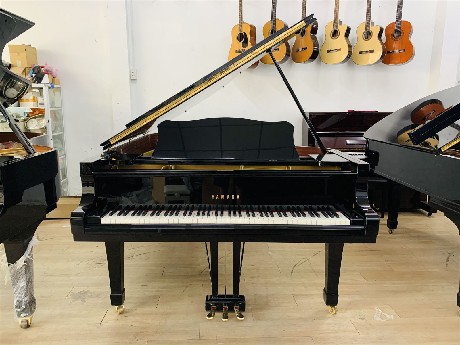 Đàn Grand Piano Yamaha C7B