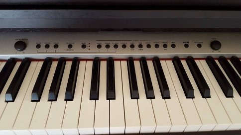 Đàn piano điện Korg C 340