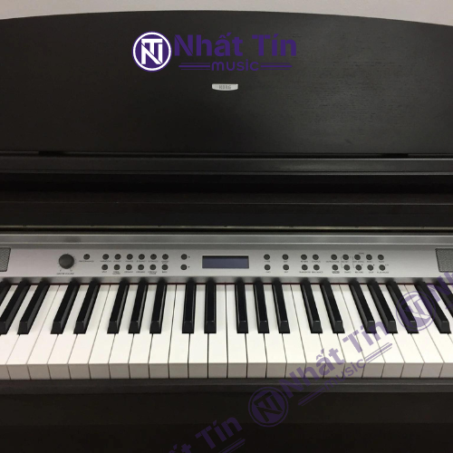 Piano KORG C720 có bộ dây cùng hệ thống natural hammer action khá chắc chắn