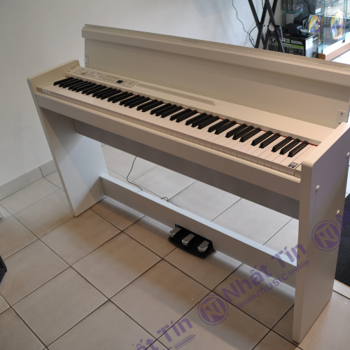 Đàn piano điện Korg LP 380