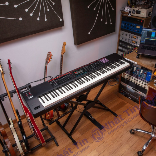 Đàn Roland Fantom08