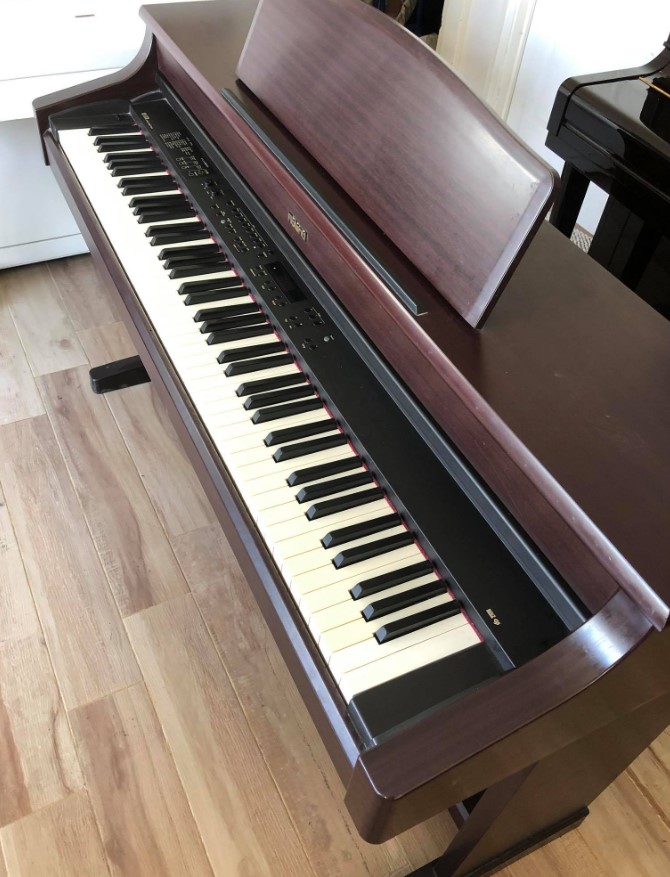 Đàn Piano Điện Roland HP337