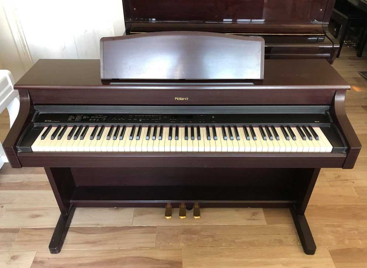 Đàn Piano Điện Roland HP337