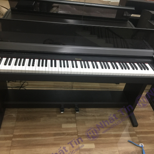 Đàn piano điện Roland HP1000S