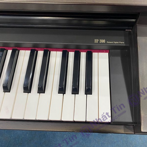 Đàn piano điện Roland HP1800