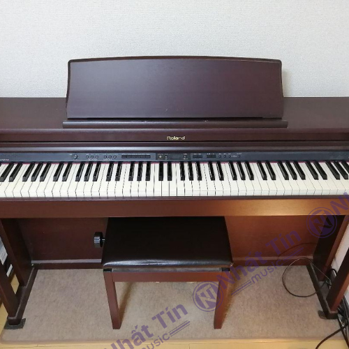 Đàn piano điện Roland HP205