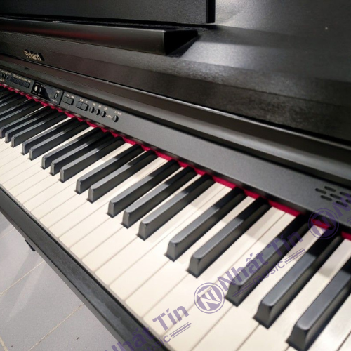 Đàn piano điện Roland HP205