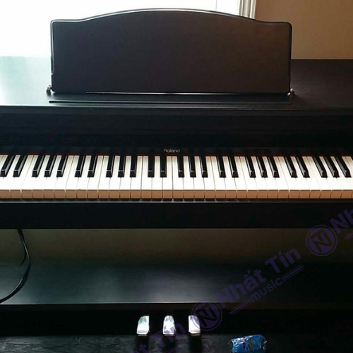Đàn piano điện Roland HP2700