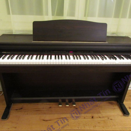 Đàn piano điện Roland HP330
