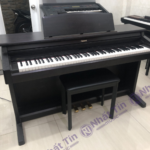 Đàn piano điện Roland HP335