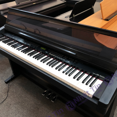 Đàn piano điện Roland KR3000