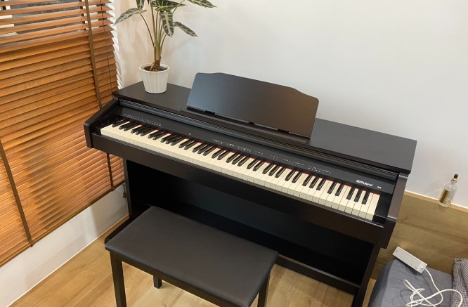 Đàn Piano Điện Roland RP-30 (Chính Hãng Full Box 100%)