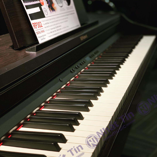 Đàn piano điện Roland RP302