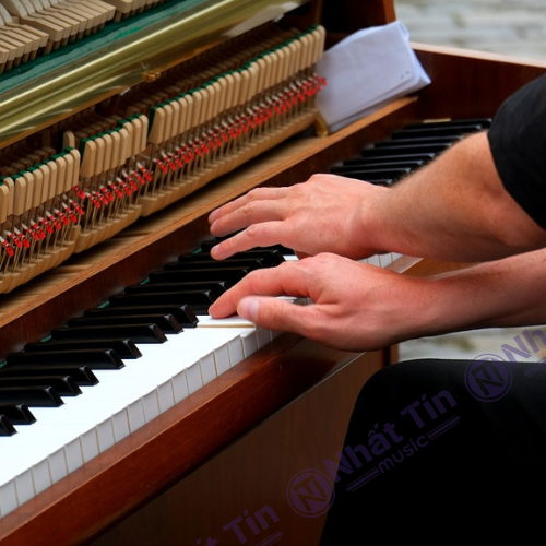 Nhận biết và xử lý kịp thời những dấu hiệu này giúp cây đàn piano của bạn luôn hoạt động tốt và phát ra âm thanh hoàn hảo nhất